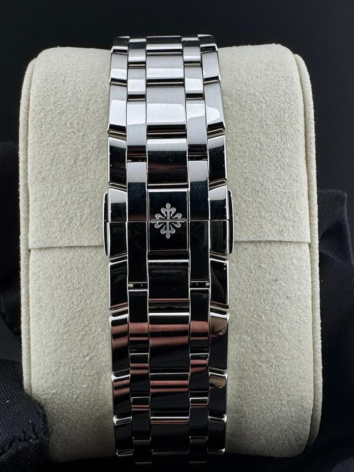 Patek Philippe Annual Calendar Moon Phase — photo 5