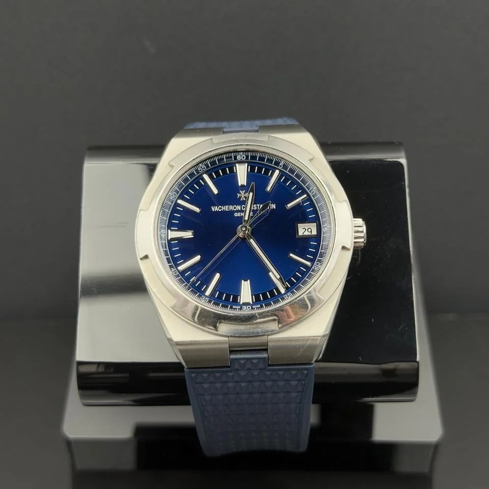 Vacheron Constantin Overseas Sunburst blue dial complete set — photo 4