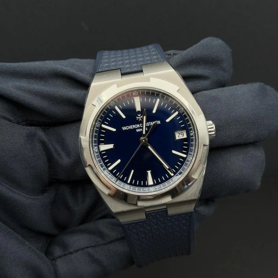 Vacheron Constantin Overseas Sunburst blue dial complete set — photo 5