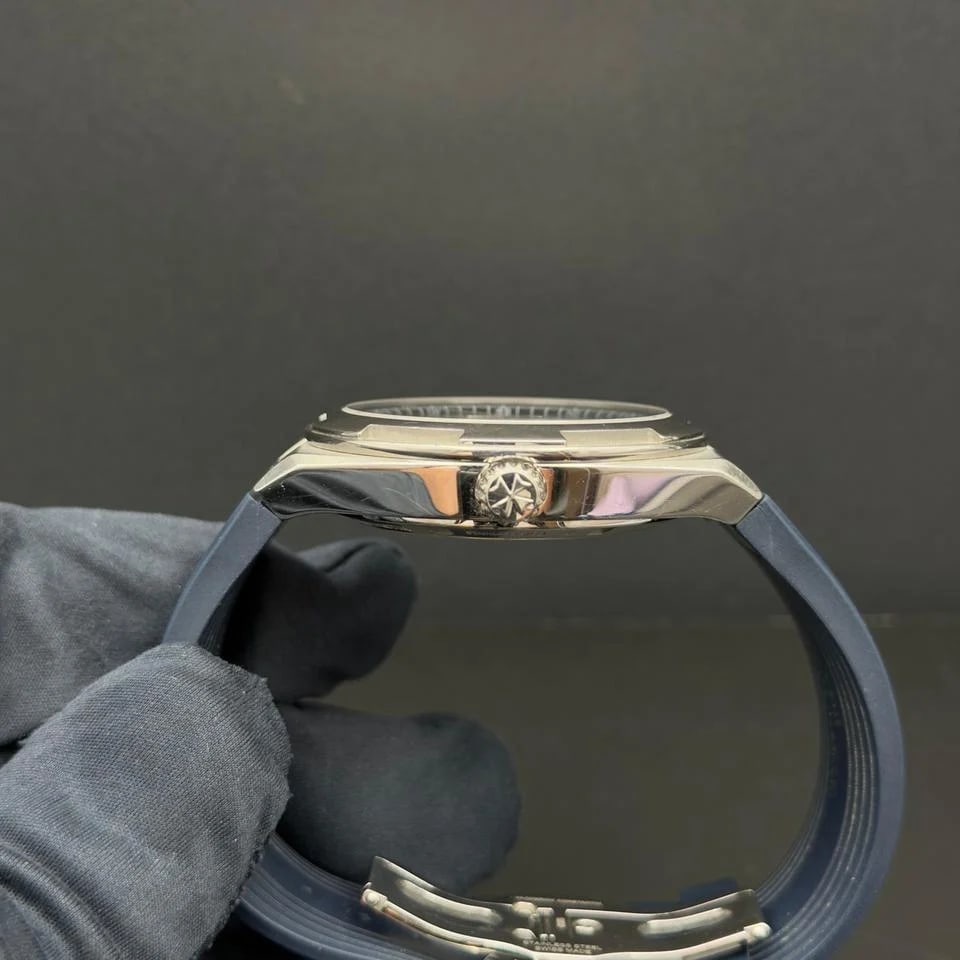 Vacheron Constantin Overseas Sunburst blue dial complete set — photo 6