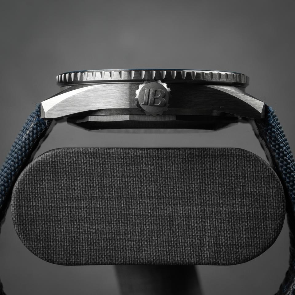 Blancpain Fifty Fathoms Bathyscaphe Ceramic case crazy 120hr reserve blue sunburst dial — photo 6