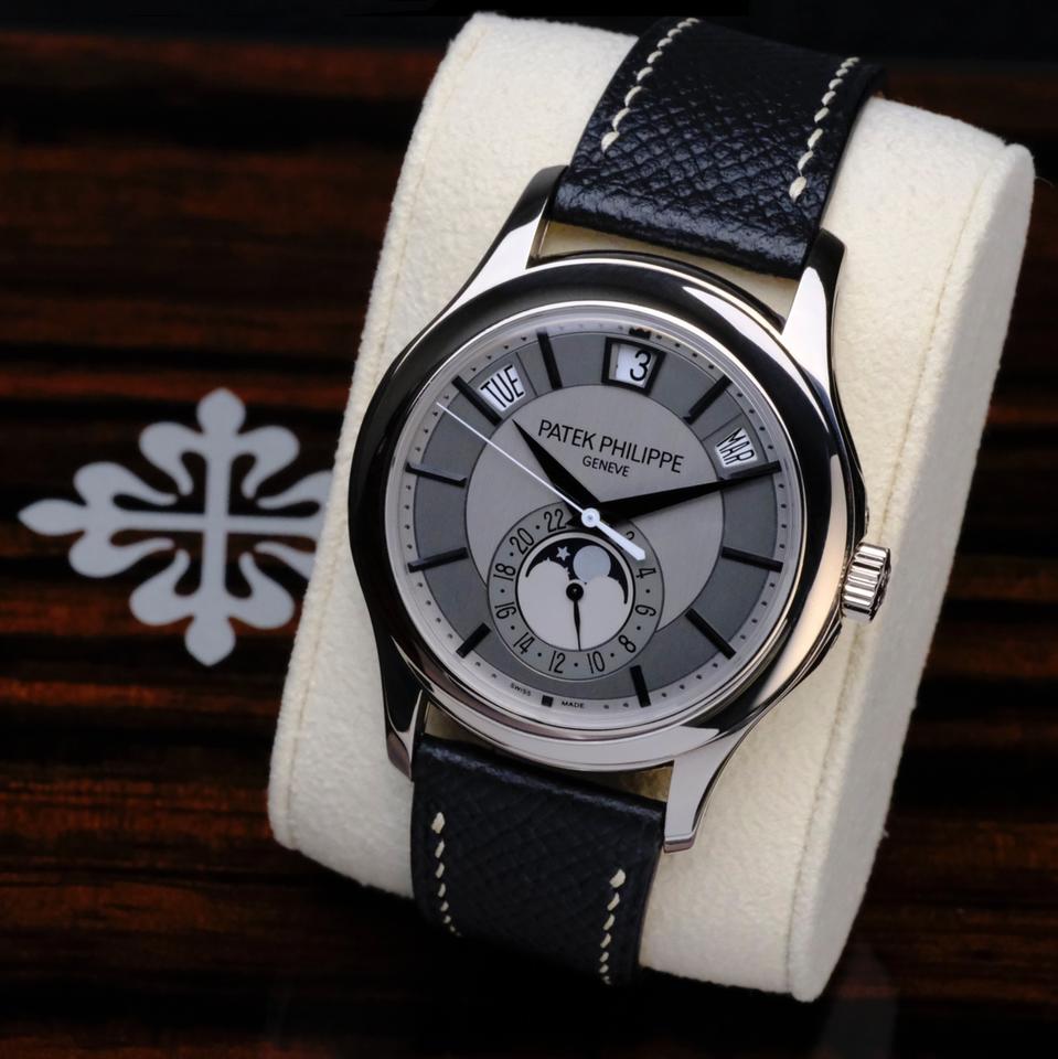 Patek Philippe Annual Calendar 5205G w Original Box — photo 2