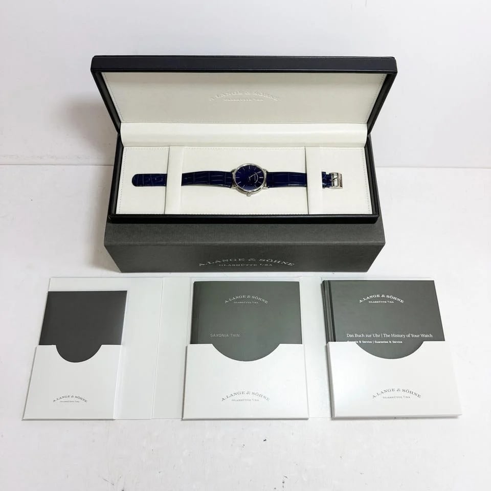 A. Lange &amp; Söhne Saxonia Unworn 2026 Saxonia 205.086 39MM Blue Aventurine 18K Wg B/pSaxonia — photo 2