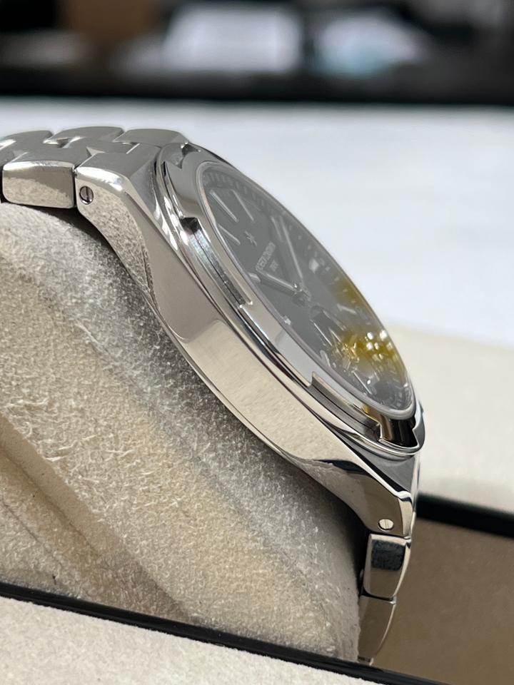 Vacheron Constantin Overseas Tourbillon Unworn 42mm Stainless Steel Automatic 6000V/110A-B544 Full Set — photo 3
