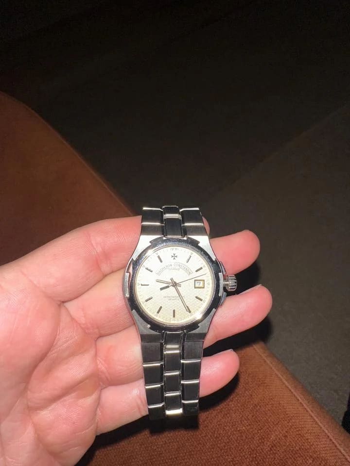 Vacheron Constantin Overseas Cream Dial — photo 6