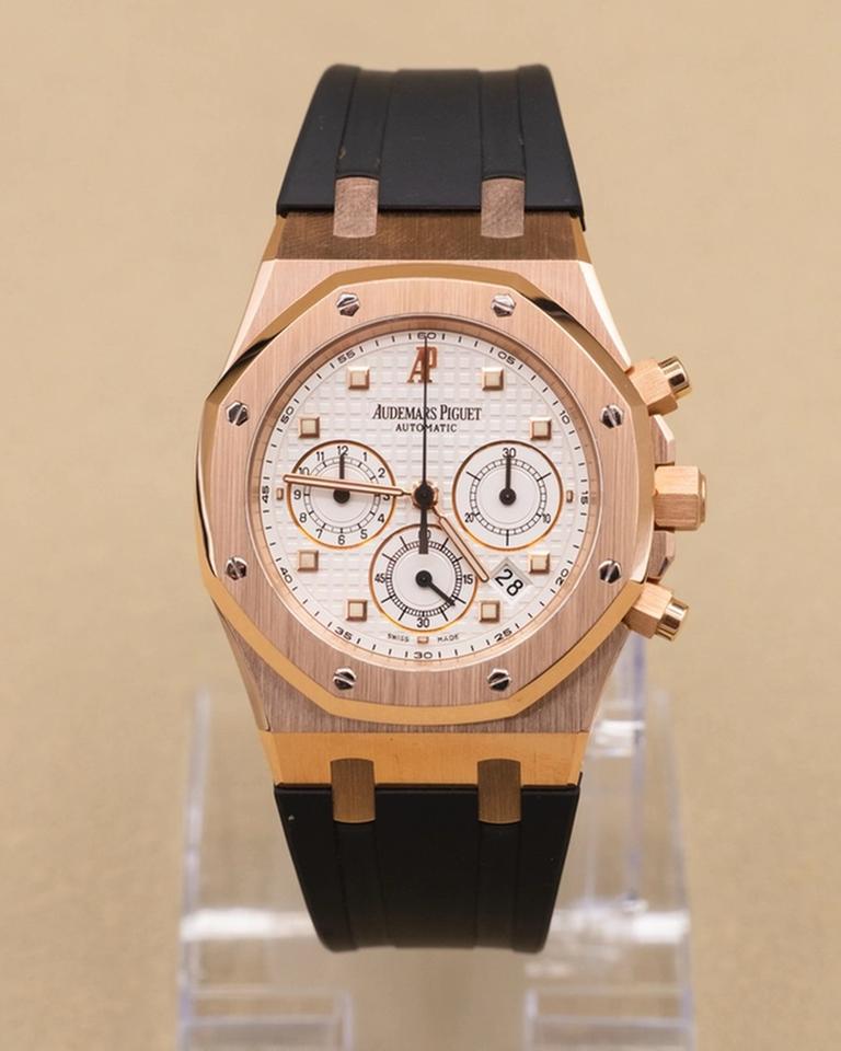 Audemars Piguet Royal Oak Chronograph 2008 Silver Dial on Black Rubber Strap 26022OR.OO.D088CR.01 — photo 2