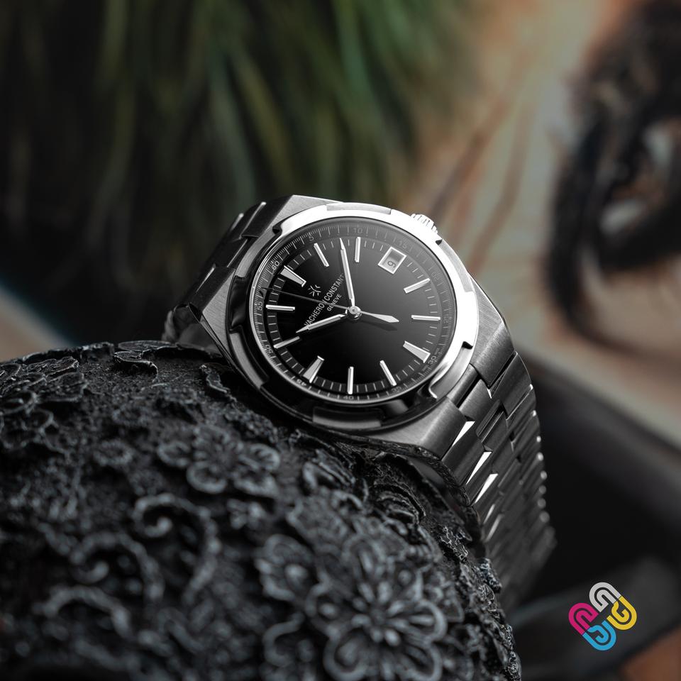 Vacheron Constantin Overseas 41mm Black Dial Complete Set + Serialized Hang Tag | Excellent Unpolished — photo 2