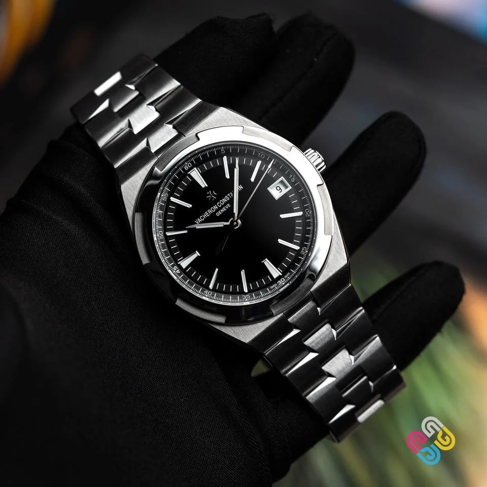 Vacheron Constantin Overseas 41mm Black Dial Complete Set + Serialized Hang Tag | Excellent Unpolished — photo 9