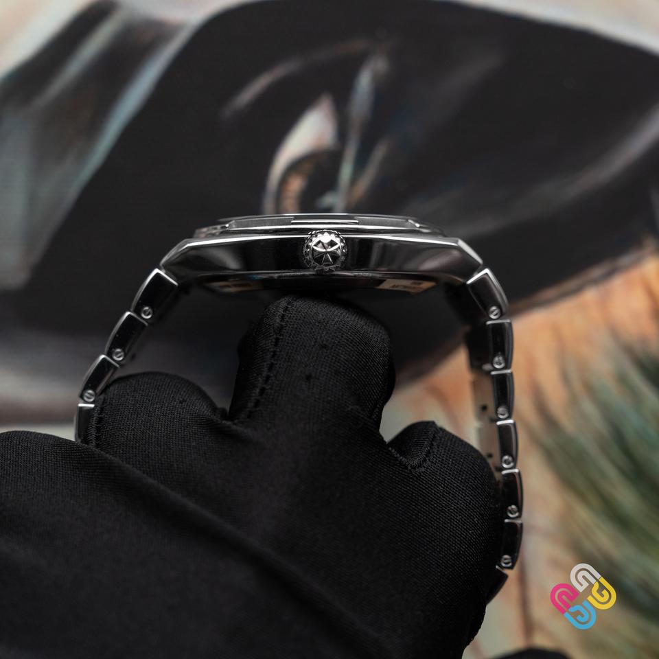 Vacheron Constantin Overseas 41mm Black Dial Complete Set + Serialized Hang Tag | Excellent Unpolished — photo 11