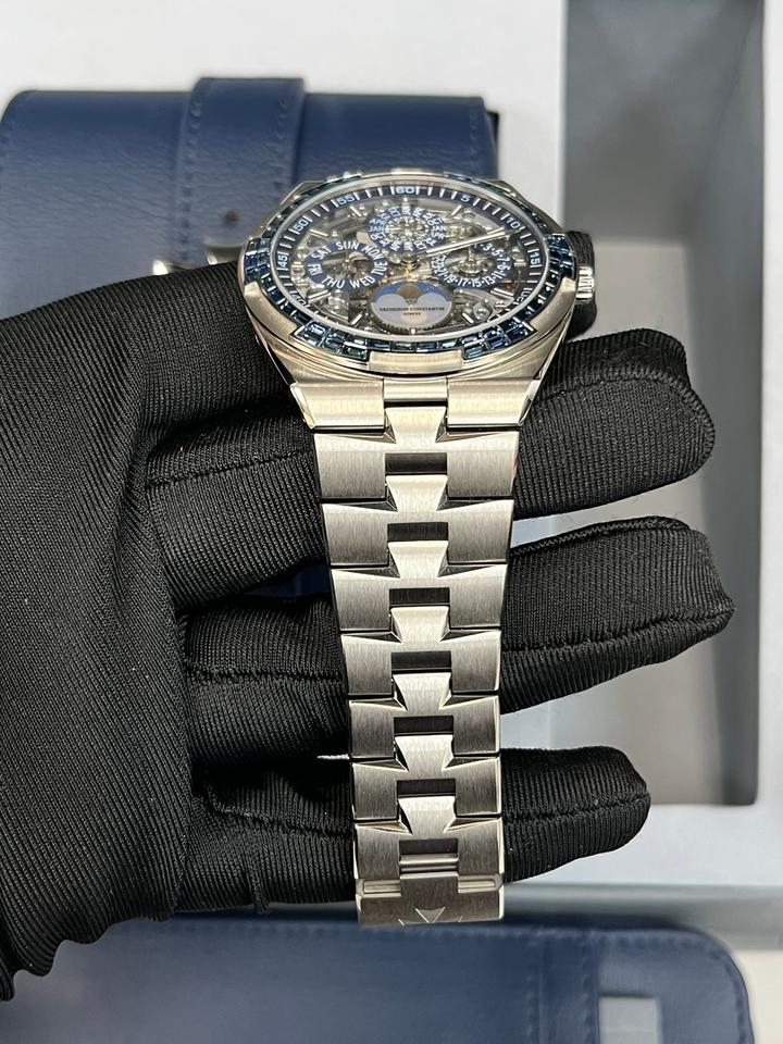 Vacheron Constantin Overseas Perpetual Calendar Ultra-Thin Skeleton 41.5mm 18K White Gold Skeleton Dial Sapphire Bezel (Ref# 4307V/220G-236C) — photo 6