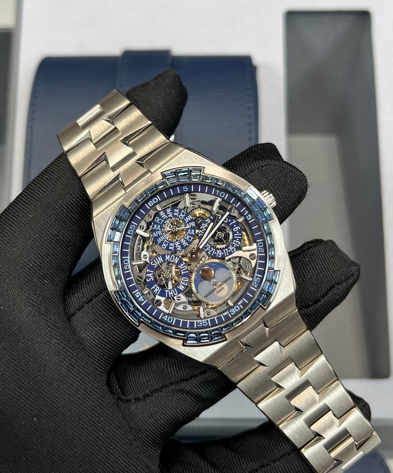 Vacheron Constantin Overseas Perpetual Calendar Ultra-Thin Skeleton 41.5mm 18K White Gold Skeleton Dial Sapphire Bezel (Ref# 4307V/220G-236C) — photo 10