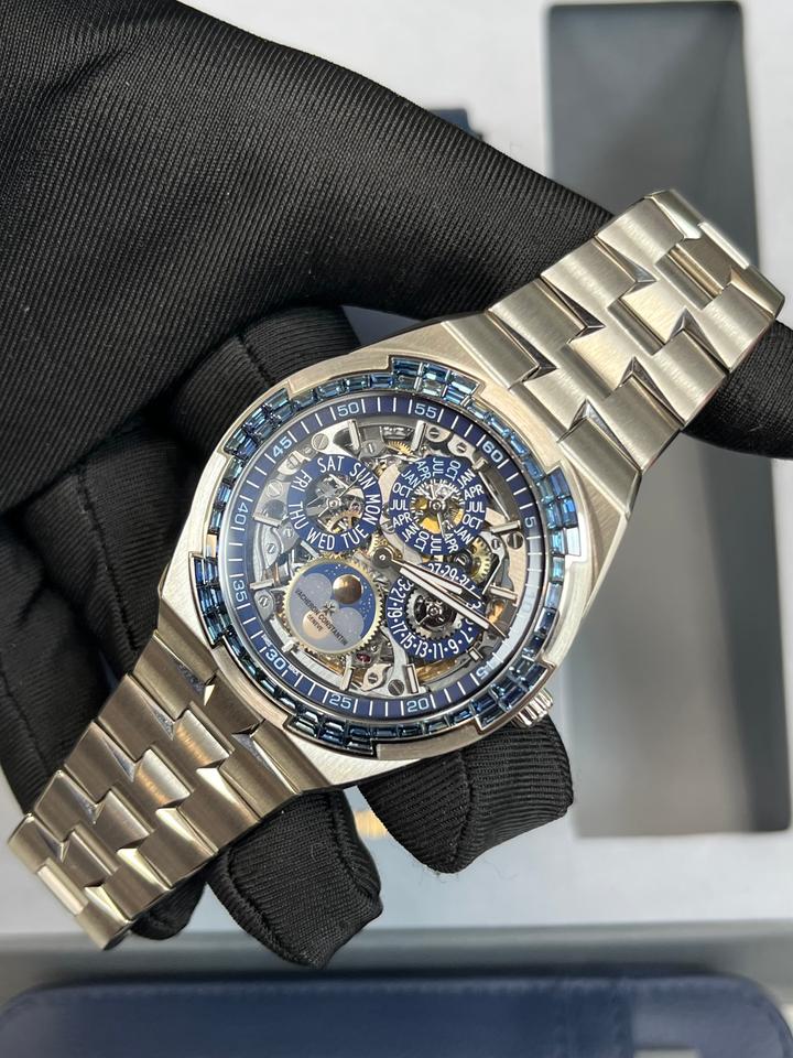Vacheron Constantin Overseas Perpetual Calendar Ultra-Thin Skeleton 41.5mm 18K White Gold Skeleton Dial Sapphire Bezel (Ref# 4307V/220G-236C) — photo 11