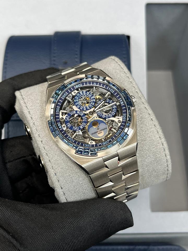 Vacheron Constantin Overseas Perpetual Calendar Ultra-Thin Skeleton 41.5mm 18K White Gold Skeleton Dial Sapphire Bezel (Ref# 4307V/220G-236C) — photo 15