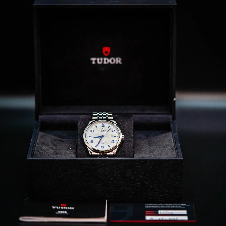 Tudor 1926 41mm 91650 White Opaline Dial Blue Markers Steel — photo 11