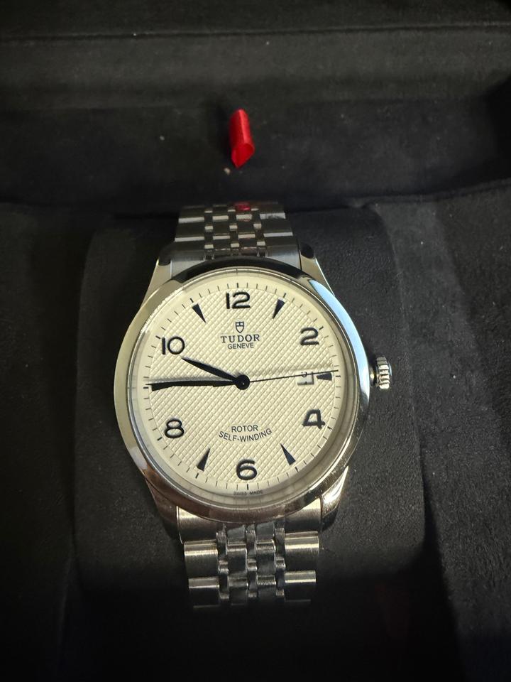 Tudor 1926 41mm 91650 White Opaline Dial Blue Markers Steel — photo 15