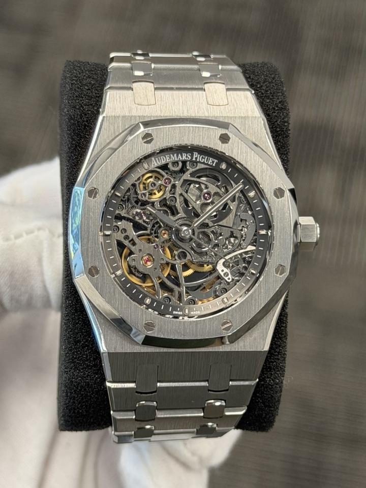Audemars Piguet Royal Oak Selfwinding Skeleton Full Set Excellent Condition 39MM Open Worked — photo 3