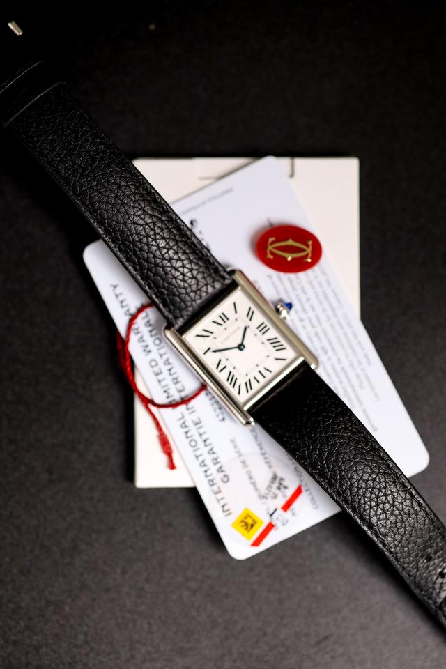 Cartier Tank Must WSTA0041 Mint Condition 2023 With Warranty Card — photo 2