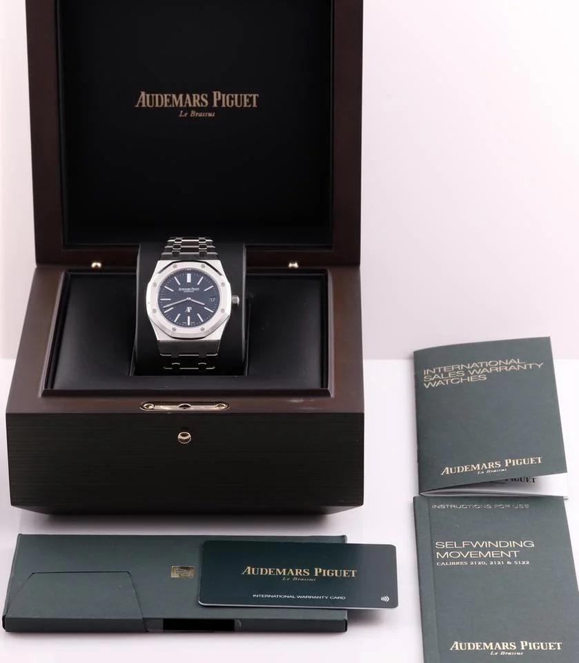 Audemars Piguet Royal Oak Jumbo Extra-Thin 2021 39mm Blue Dial 15202ST — photo 2