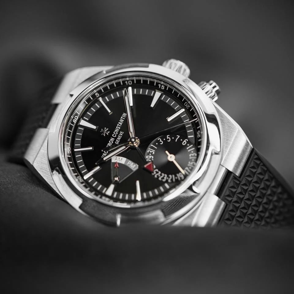 Vacheron Constantin Overseas Dual Time Full Set with Box and Papers; Excellent Condition — photo 3