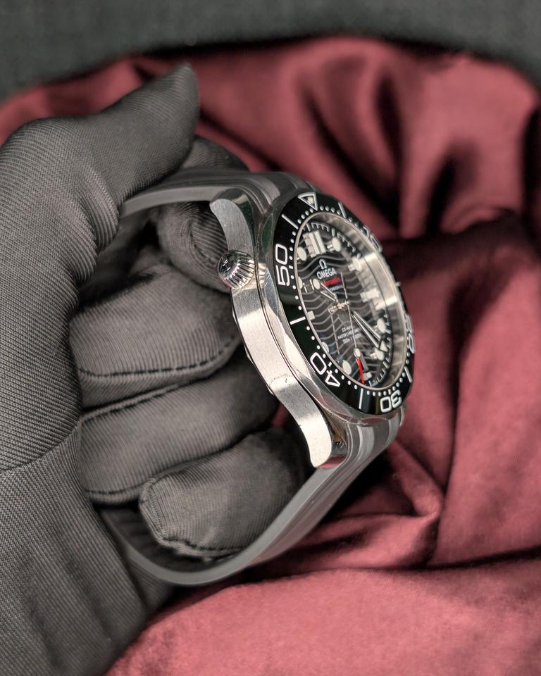Omega Seamaster Diver 300 M Ref 210.32.42.20.01.001 | Black Wave 3 Cards 2030 Warranty — photo 6