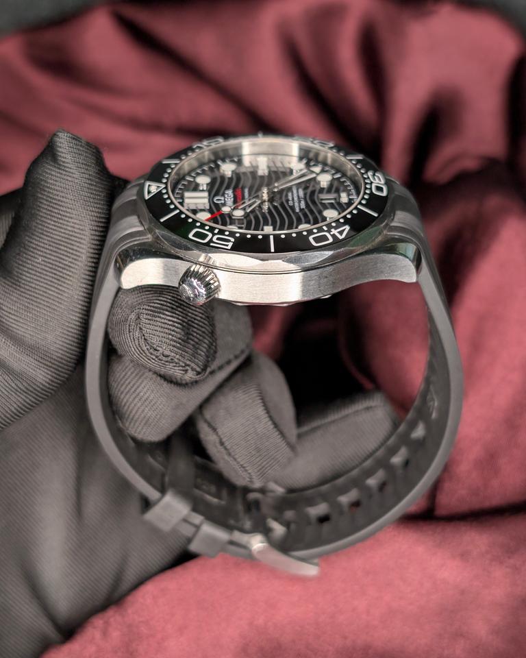 Omega Seamaster Diver 300 M Ref 210.32.42.20.01.001 | Black Wave 3 Cards 2030 Warranty — photo 9