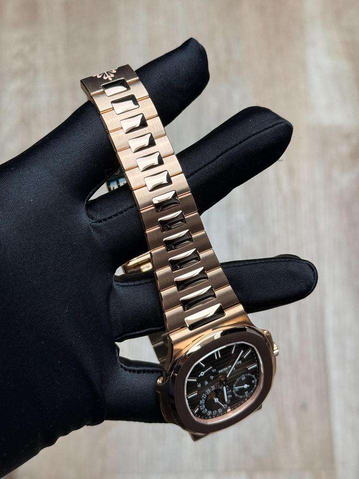 Patek Philippe Nautilus 40 Moon Phase Brown Index Preowned 2024 5712/1R-001 — photo 6