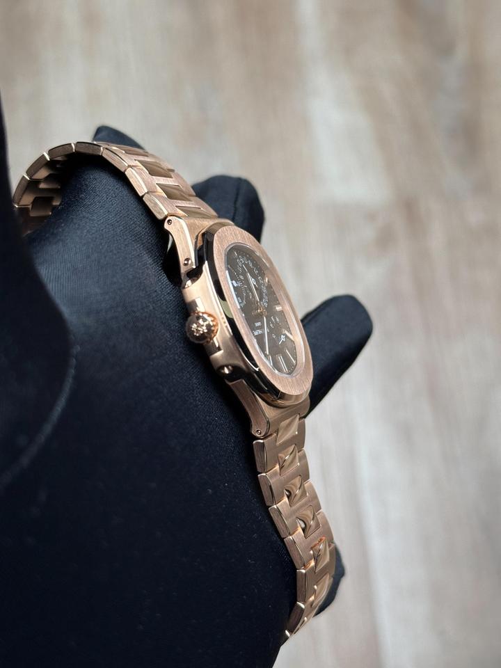 Patek Philippe Nautilus 40 Moon Phase Brown Index Preowned 2024 5712/1R-001 — photo 8