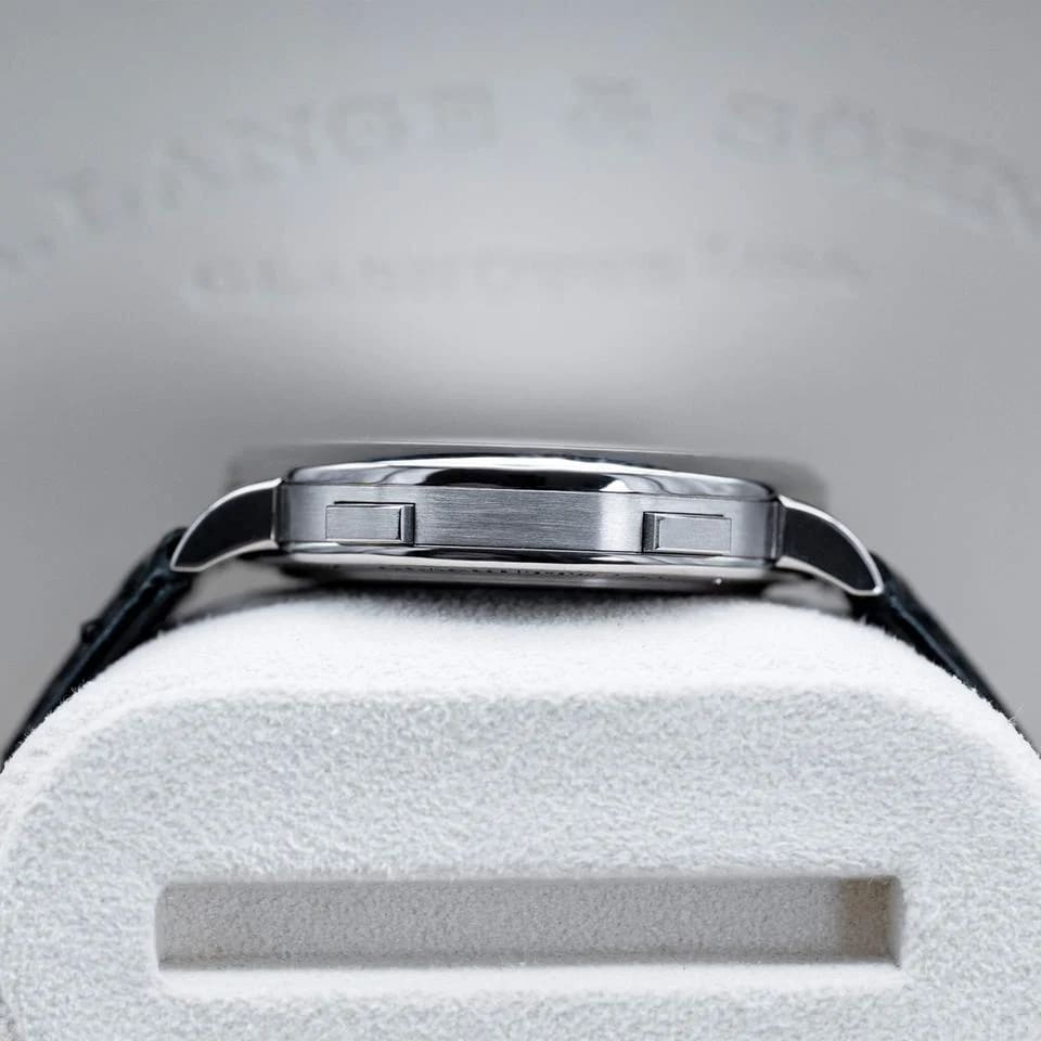 A. Lange &amp; Söhne Saxonia Dual Time 385.026 Silver Dial 40mm 2015 Box &amp; Papers — photo 13