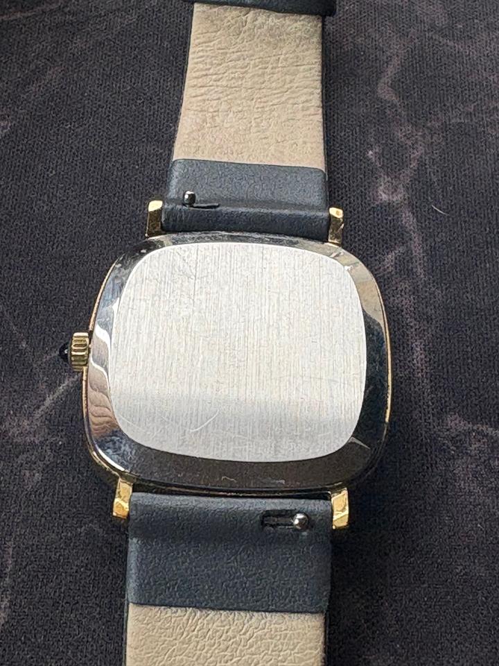 Omega De Ville Vintage Manual Wind w/Hirsch Strap — photo 7