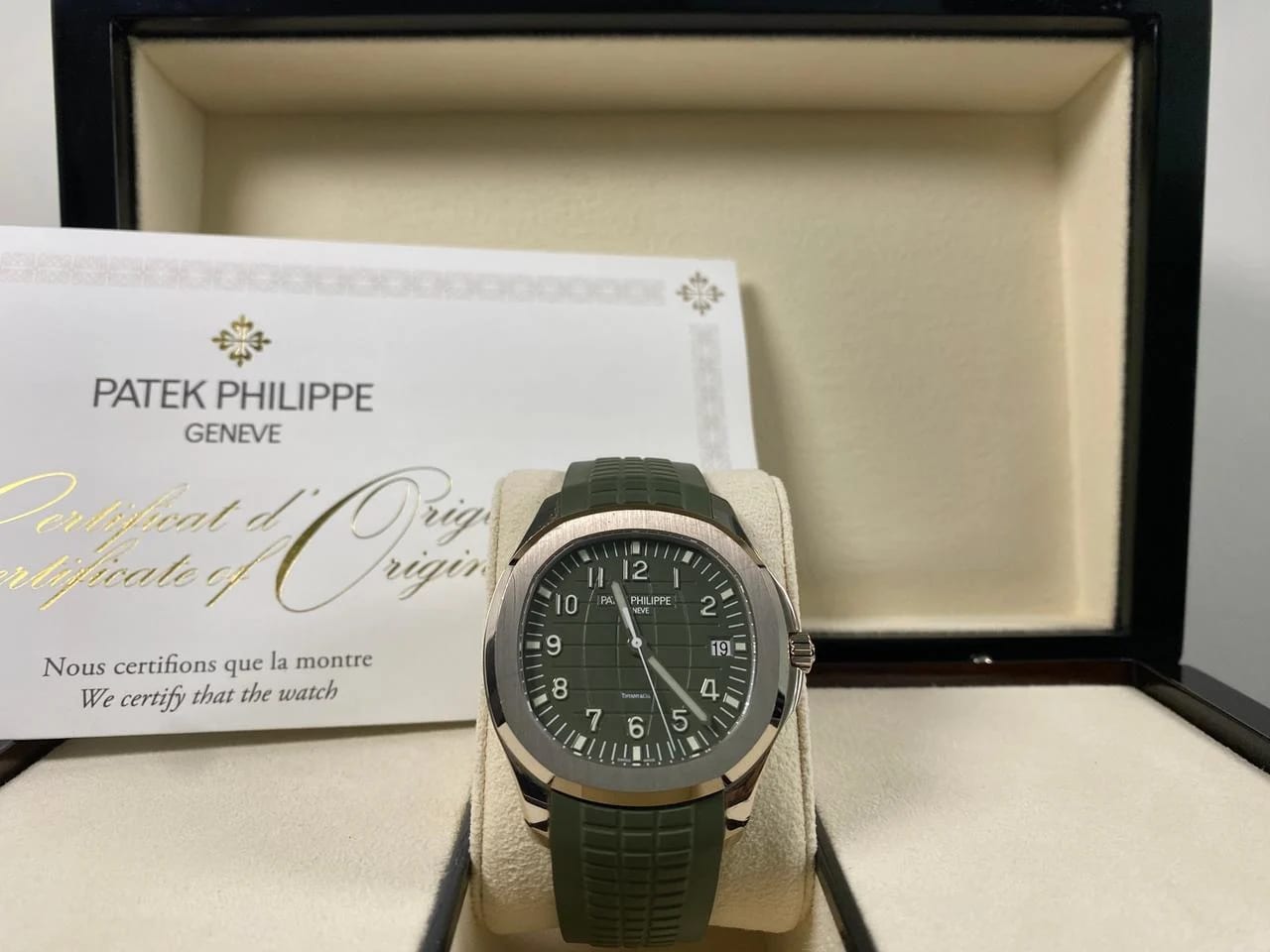 Patek Philippe Aquanaut UNPOLISHED 2023 Like NEW Aquanaut Khaki Green Tiffany &amp; Co 5168G FULL SET White Gold
