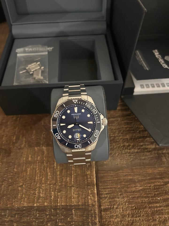 TAG Heuer Aquaracer 300M Professional 300 TAG Heuer Aquaracer Professional 300 (WBP201B.BA0632) – Full
