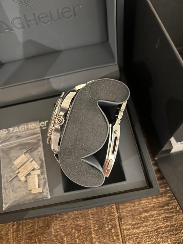 TAG Heuer Aquaracer 300M Professional 300 TAG Heuer Aquaracer Professional 300 (WBP201B.BA0632) – Full — photo 2