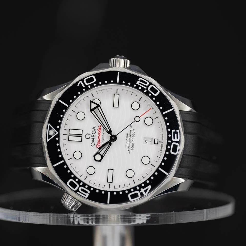 Omega Seamaster Diver 300 M 42mm White Wave Dial Black Rubber Strap Complete — photo 3