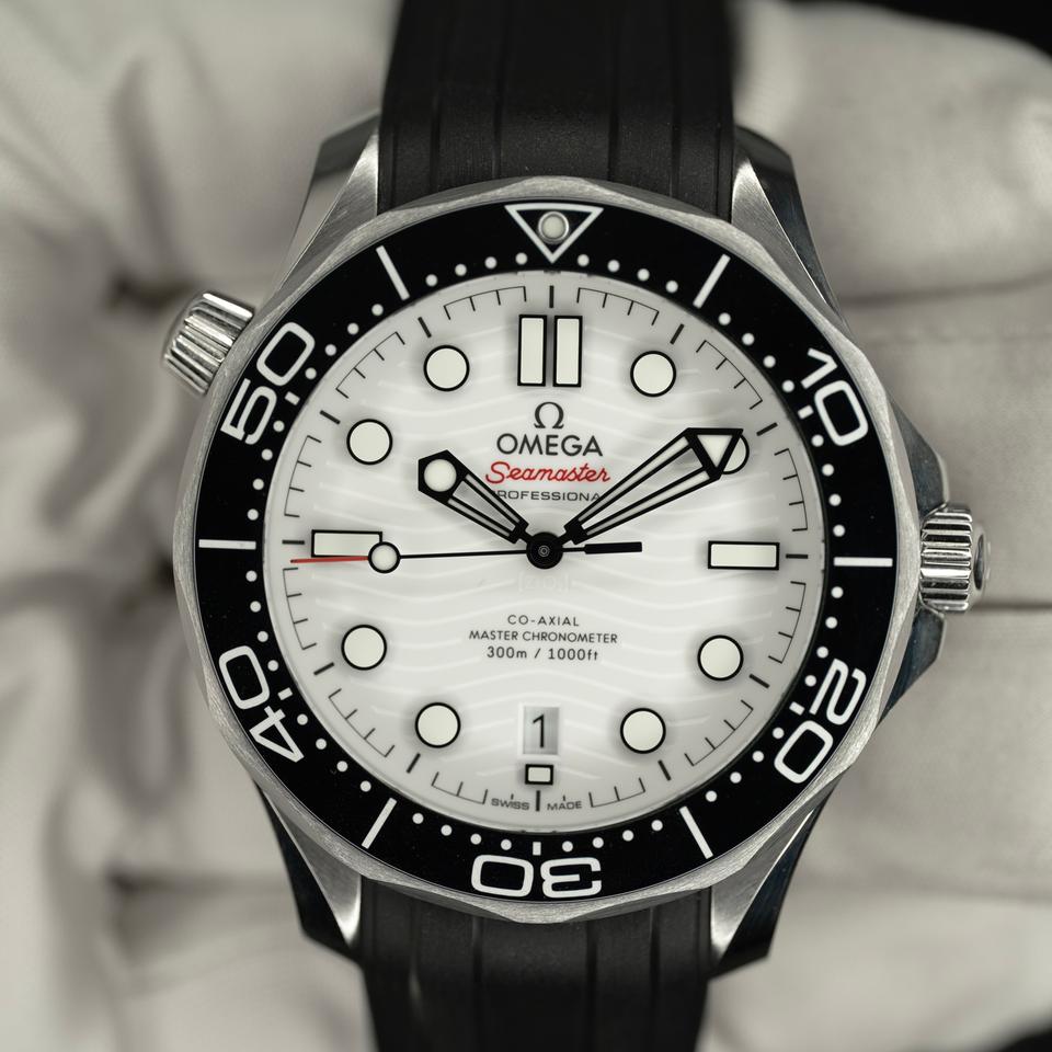 Omega Seamaster Diver 300 M 42mm White Wave Dial Black Rubber Strap Complete — photo 10