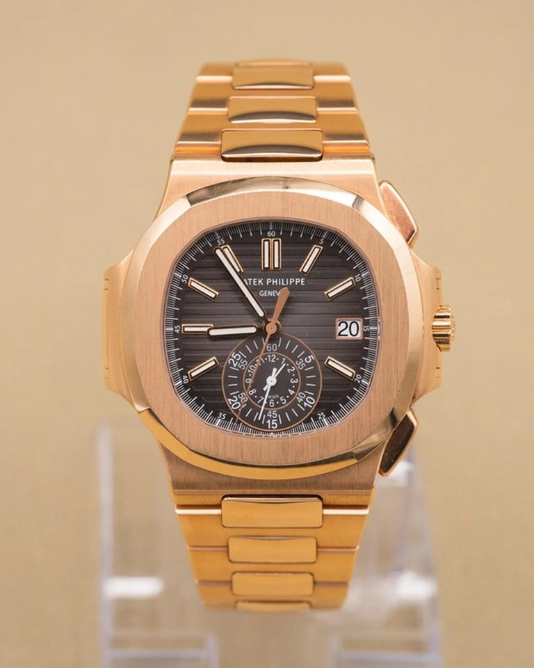 Patek Philippe Nautilus 2016 Black Gradient Dial on Bracelet 5980/1R-001 — photo 2