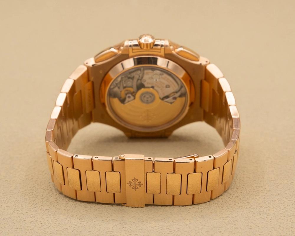 Patek Philippe Nautilus 2016 Black Gradient Dial on Bracelet 5980/1R-001 — photo 6