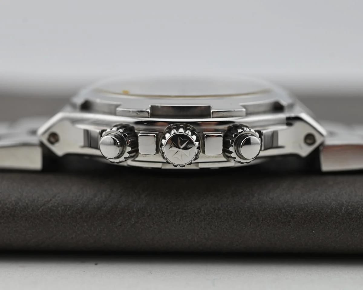 Vacheron Constantin Overseas Chronograph First Gen — photo 9