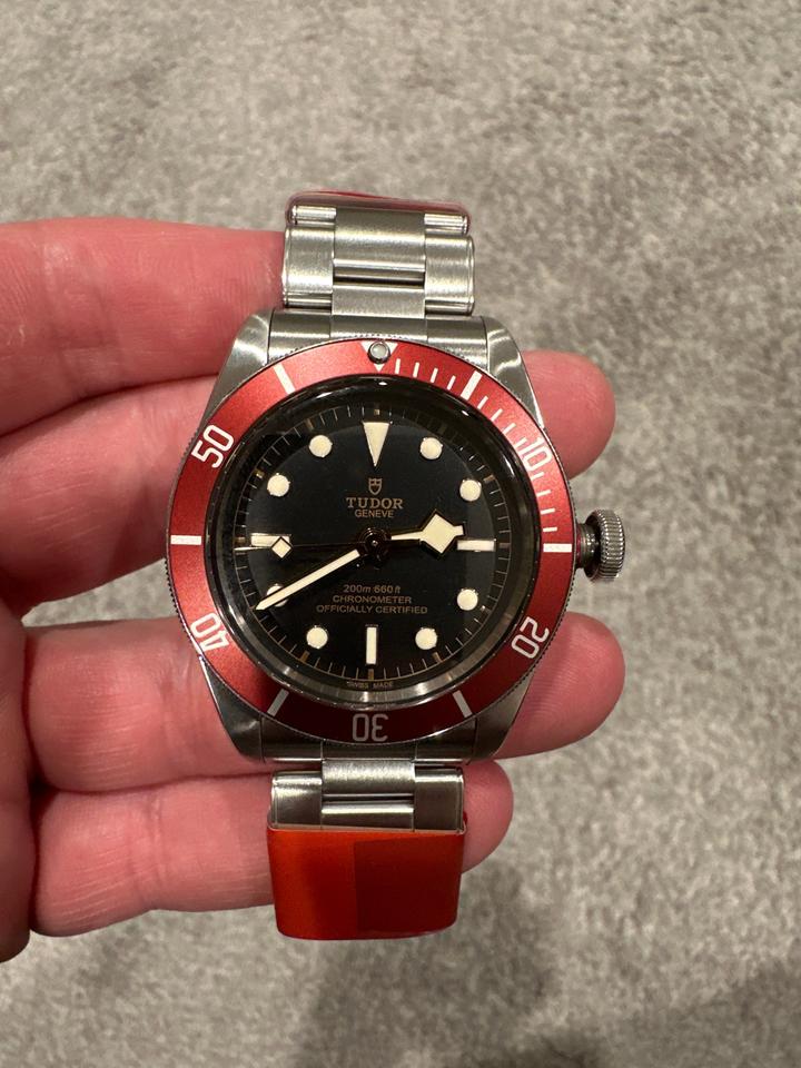 Tudor Black Bay Heritage Tudor Black Bay 41MM Black Dial Red Bezel Steel Bracelet — photo 6