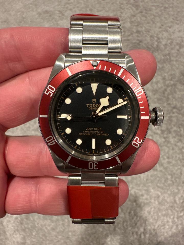 Tudor Black Bay Heritage Tudor Black Bay 41MM Black Dial Red Bezel Steel Bracelet — photo 7