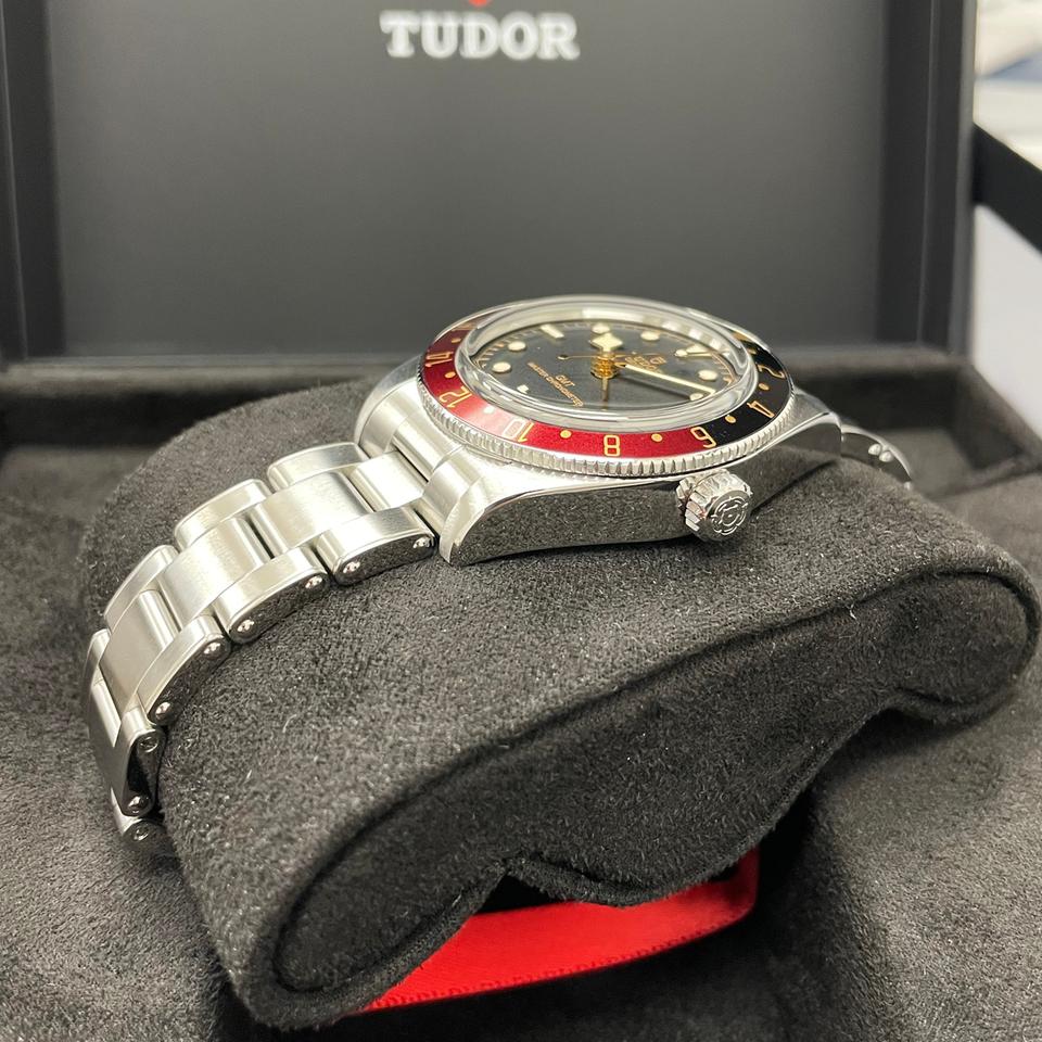 Tudor Black Bay GMT UNWORN Black Bay 58 Gmt Coke M7939G1A0NRU Stainless Steel 39mm Red/Black Bezel — photo 3