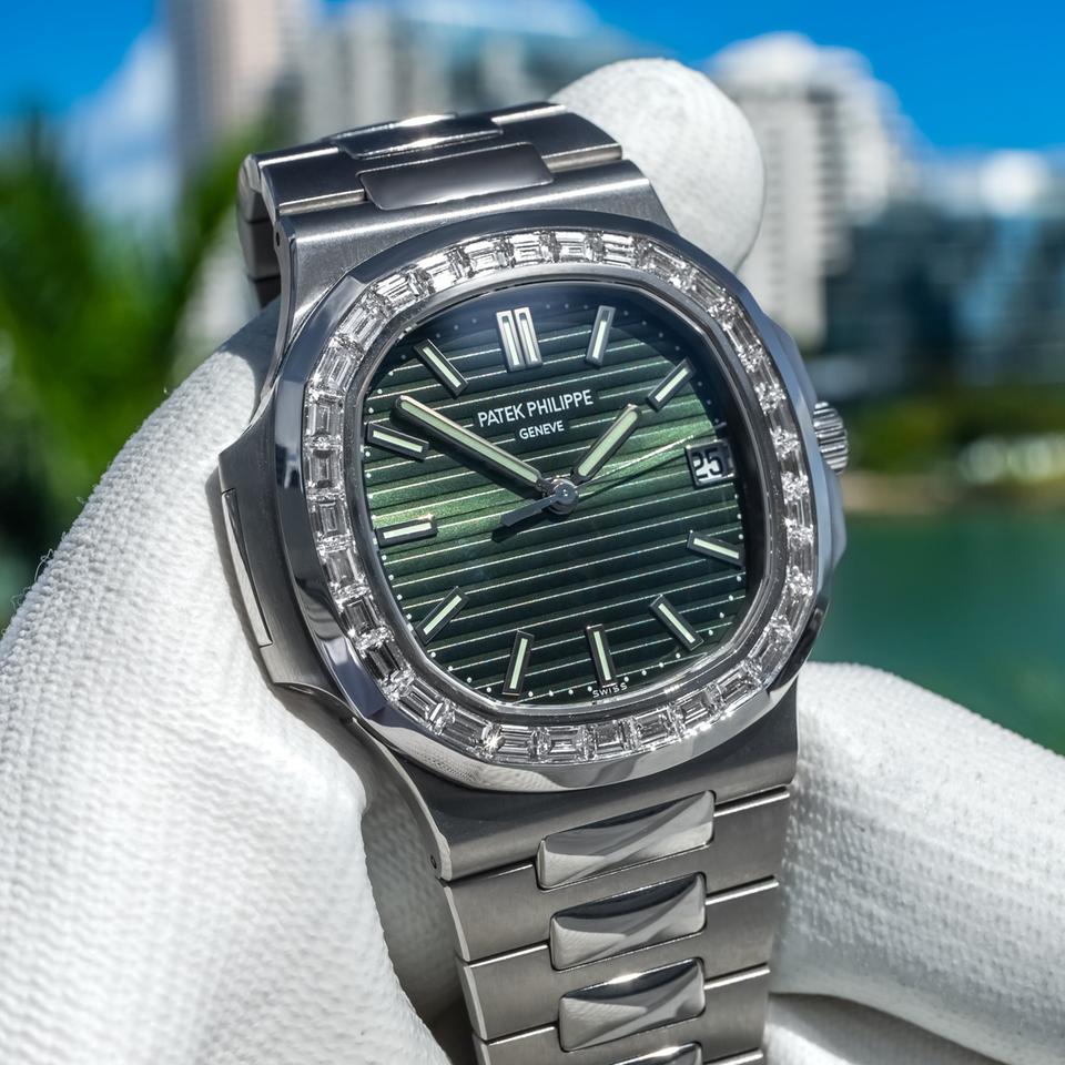 Patek Philippe Nautilus 2021 5711/1300A Nautilus Green Dial 40mm — photo 4