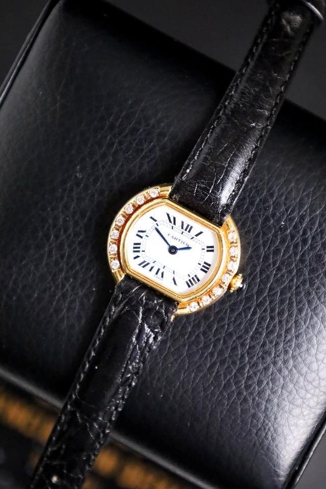 Cartier Ellipse Yellow Gold With Diamonds Vintage Yellow Gold Cartier