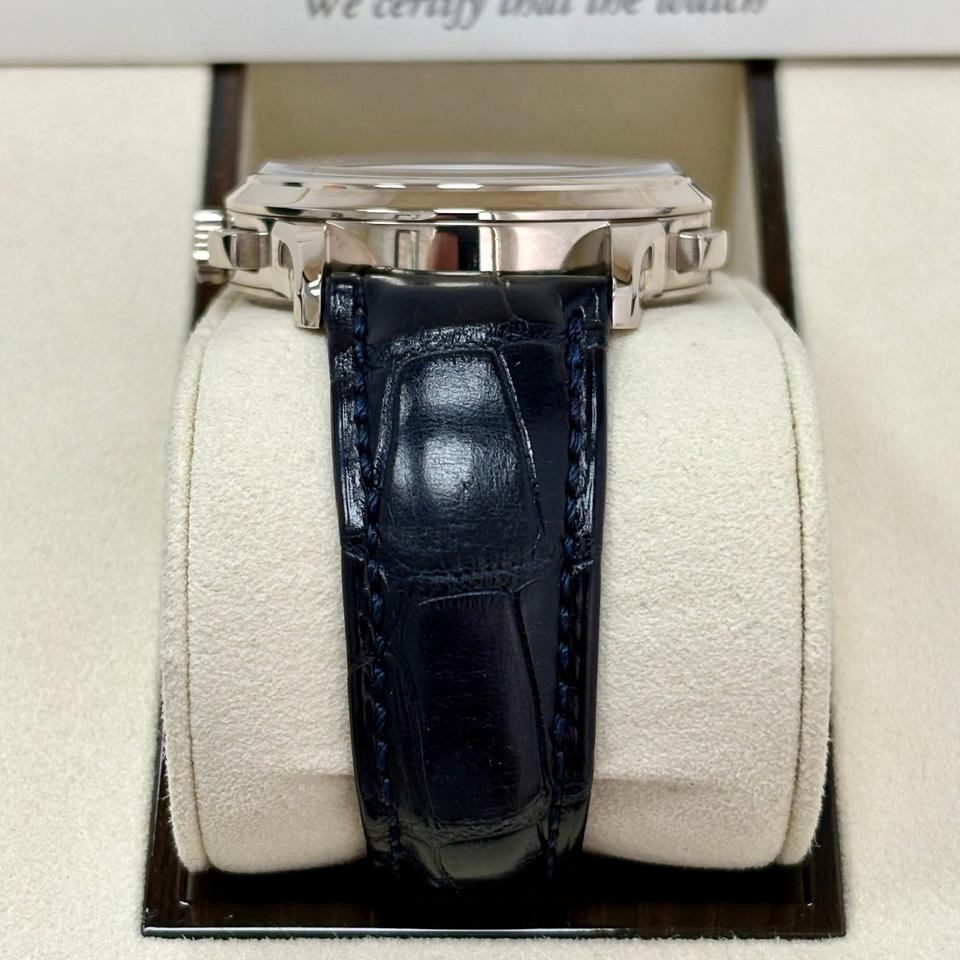 Patek Philippe World Time Chronograph 5930G-001 Blue Dial World Time Chronograph Box + Papers — photo 6