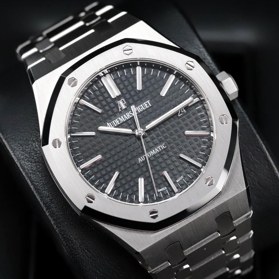 Audemars Piguet Royal Oak Selfwinding Complete 41mm Black Dial Steel Case Bracelet Selfwinding Automatic Date 15400ST