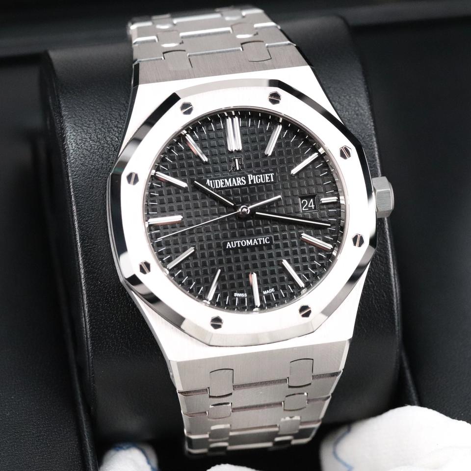 Audemars Piguet Royal Oak Selfwinding Complete 41mm Black Dial Steel Case Bracelet Selfwinding Automatic Date 15400ST — photo 4