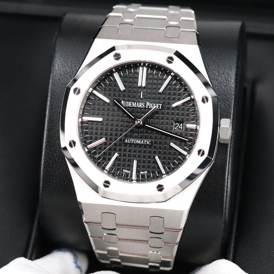 Audemars Piguet Royal Oak Selfwinding Complete 41mm Black Dial Steel Case Bracelet Selfwinding Automatic Date 15400ST — photo 5
