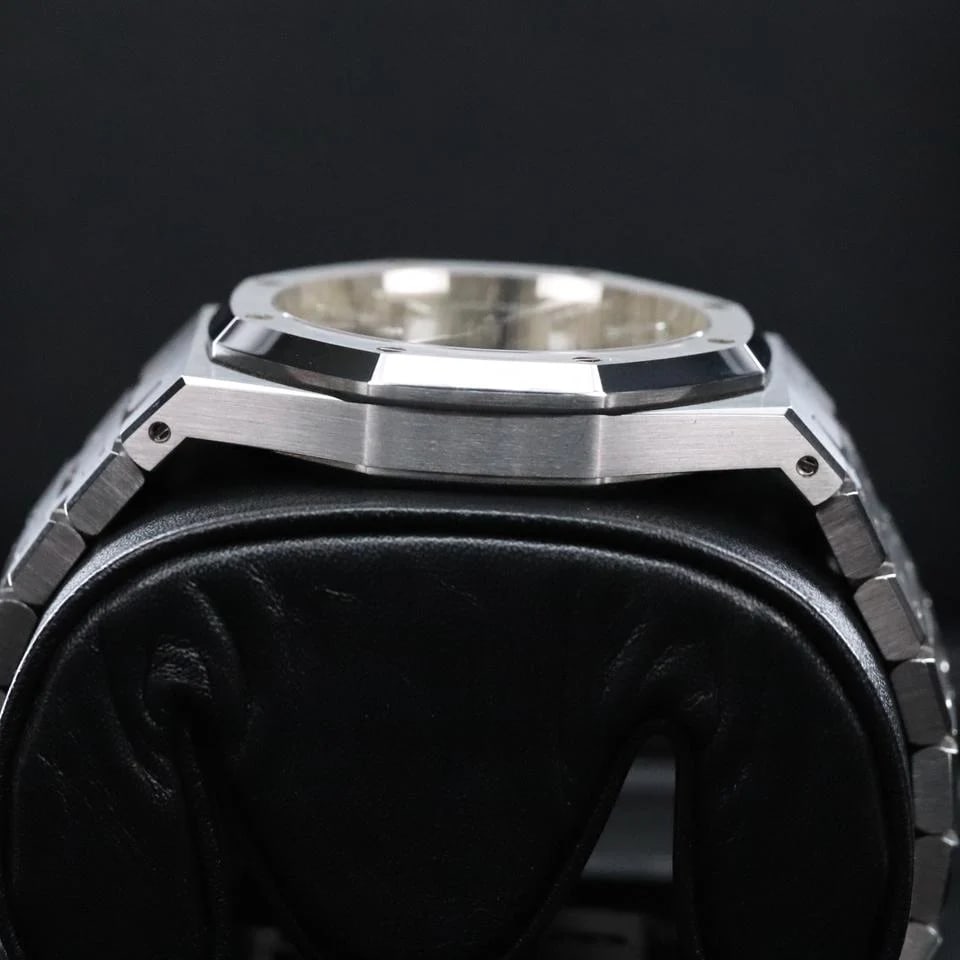 Audemars Piguet Royal Oak Selfwinding Complete 41mm Black Dial Steel Case Bracelet Selfwinding Automatic Date 15400ST — photo 6