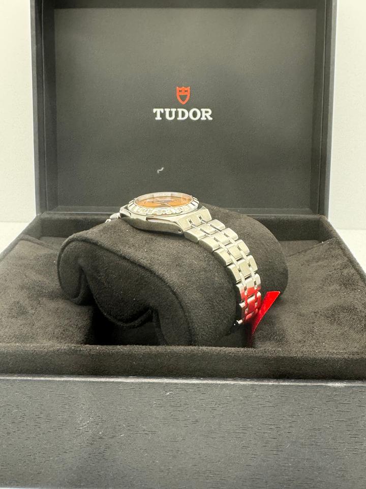 Tudor Royal 2026 UNWORN TUDOR M28300-0008 Salmon Dial COMPLETE SET — photo 4