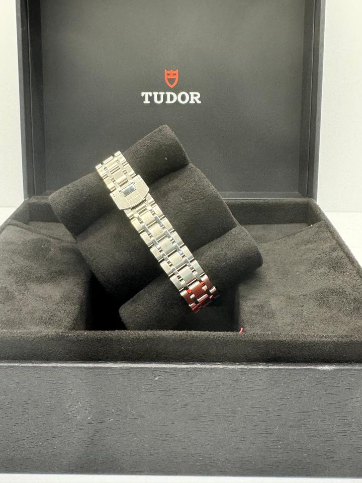 Tudor Royal 2026 UNWORN TUDOR M28300-0008 Salmon Dial COMPLETE SET — photo 8