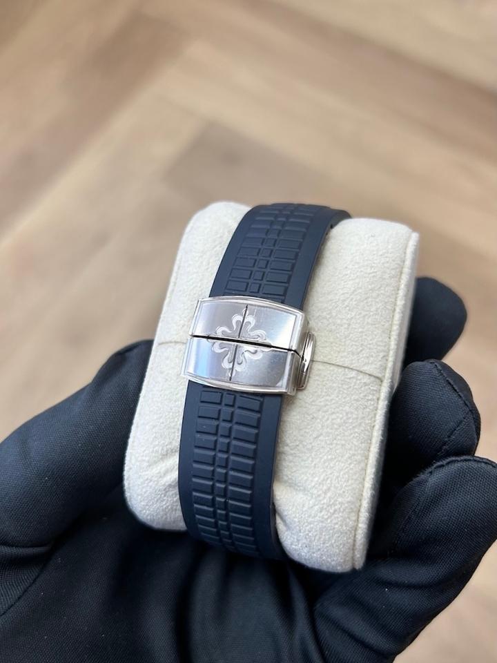 Patek Philippe Aquanaut 2025 5168G Blue — photo 5